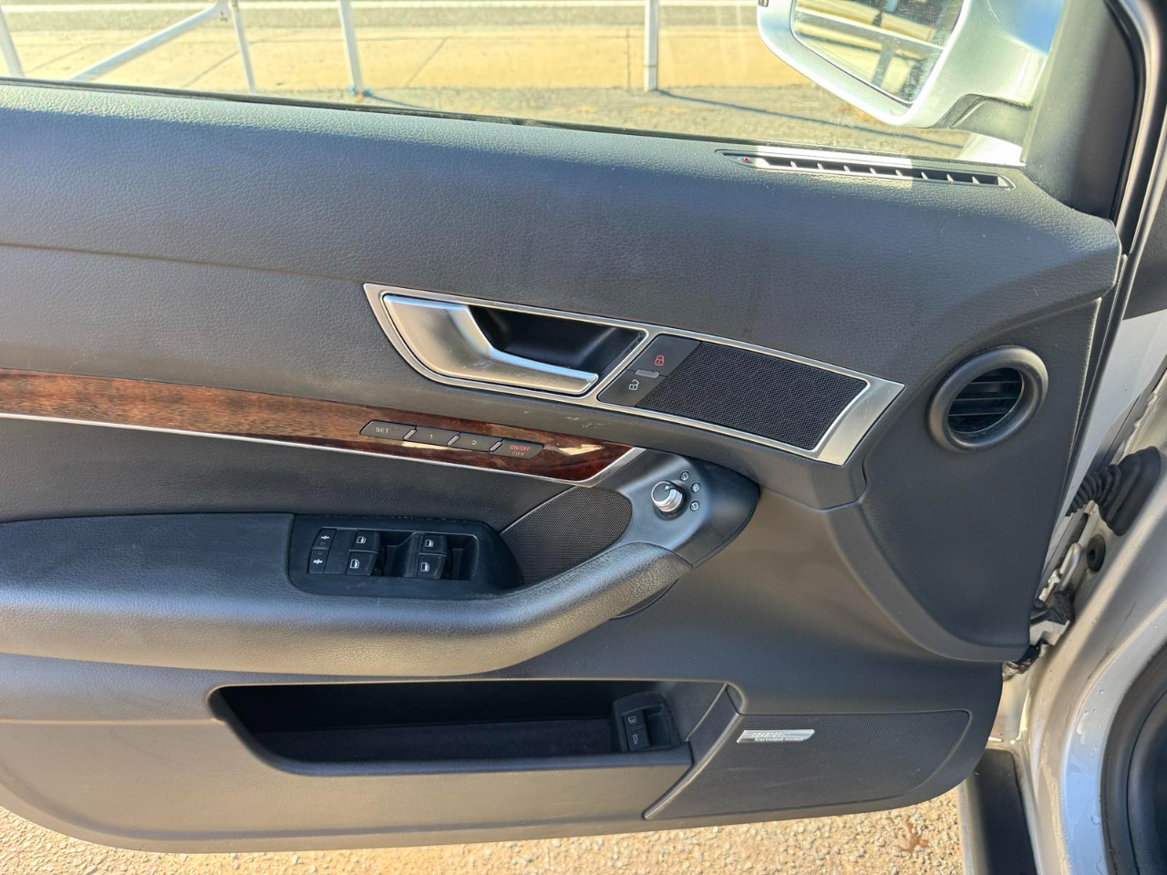 Audi A6 4dr Sdn quattro 3.0T Prestige 2010