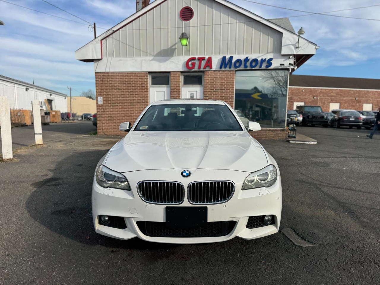BMW 5 Series 4dr Sdn 535i xDrive AWD 2012