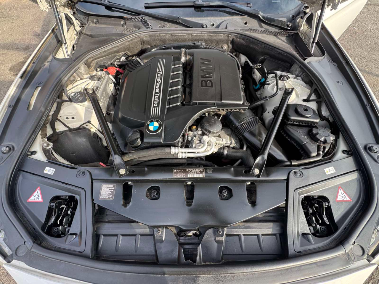 BMW 5 Series 4dr Sdn 535i xDrive AWD 2012