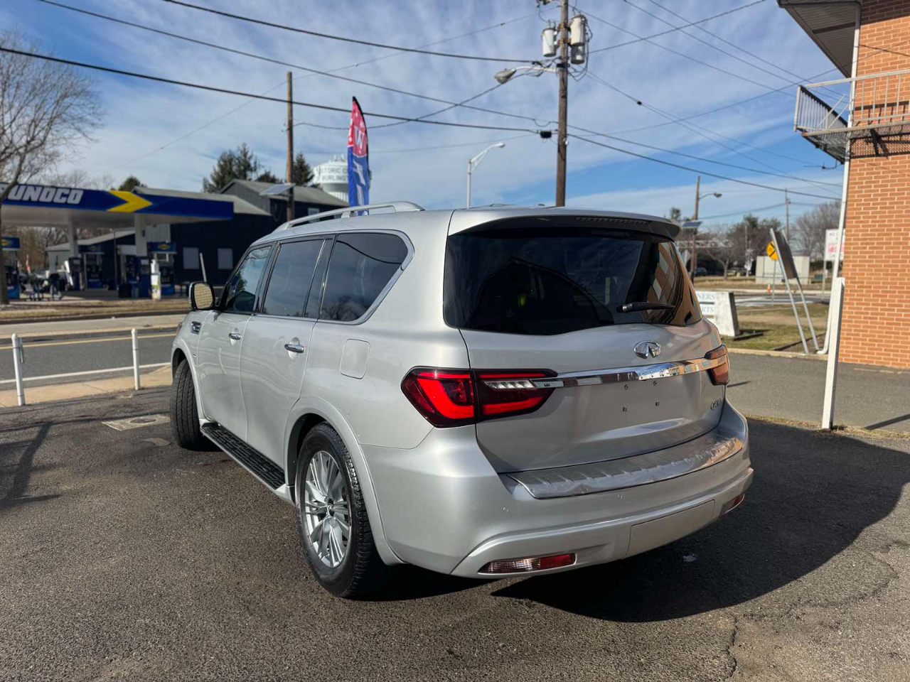 Infiniti QX80 LUXE AWD 2019