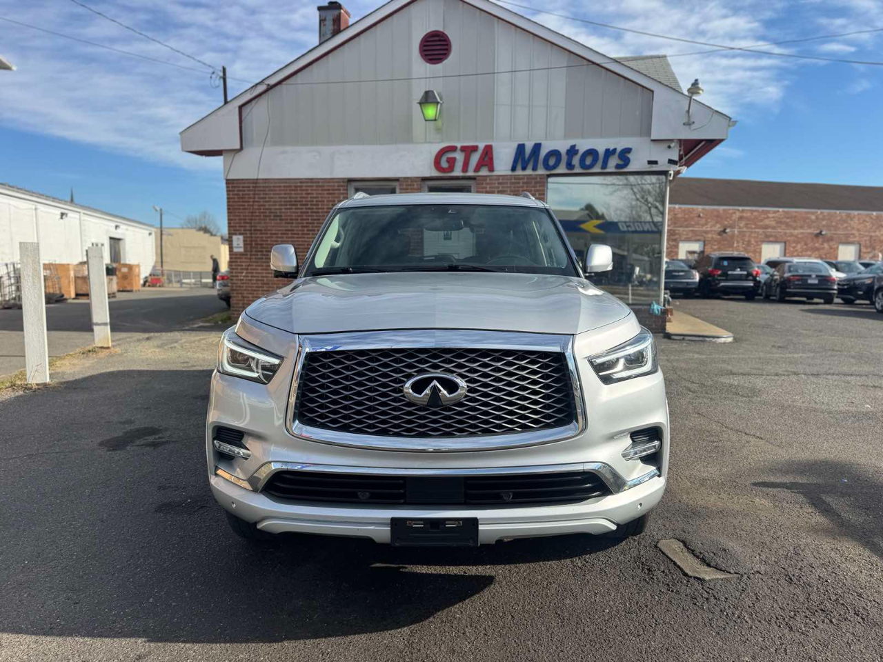 Infiniti QX80 LUXE AWD 2019