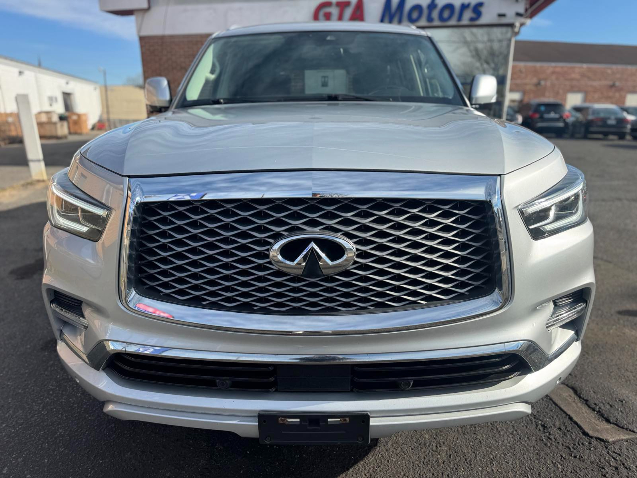 Infiniti QX80 LUXE AWD 2019