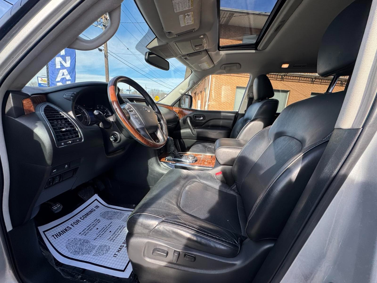 Infiniti QX80 LUXE AWD 2019