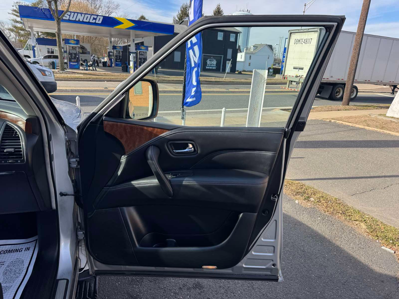 Infiniti QX80 LUXE AWD 2019