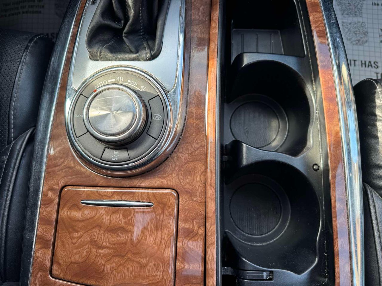 Infiniti QX80 LUXE AWD 2019