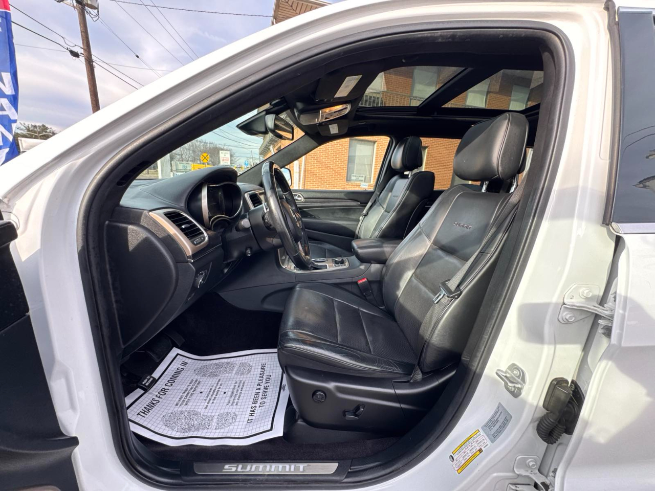 Jeep Grand Cherokee 4WD 4dr Summit 2016