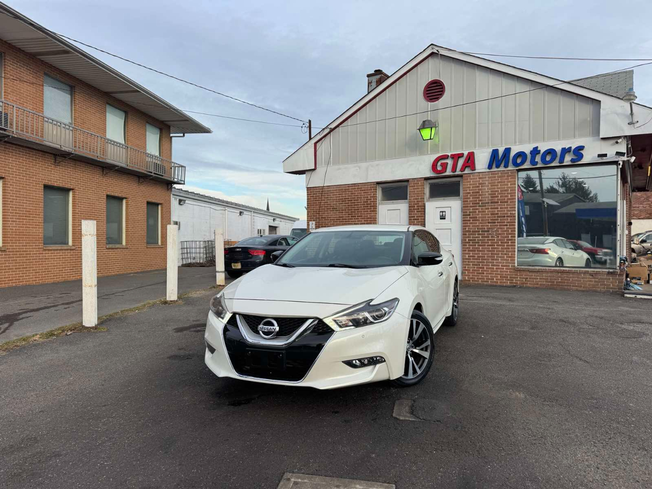 Nissan Maxima SV 3.5L *Ltd Avail* 2017