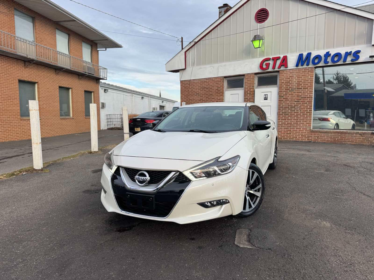 Nissan Maxima SV 3.5L *Ltd Avail* 2017