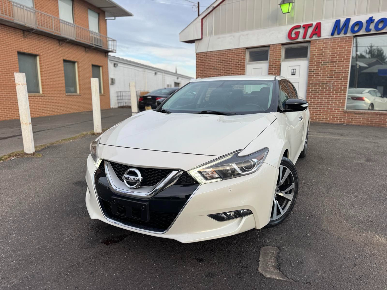 Nissan Maxima SV 3.5L *Ltd Avail* 2017