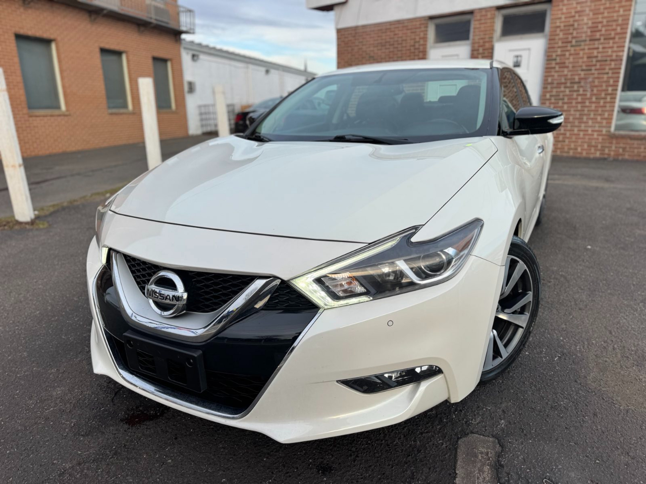 Nissan Maxima SV 3.5L *Ltd Avail* 2017