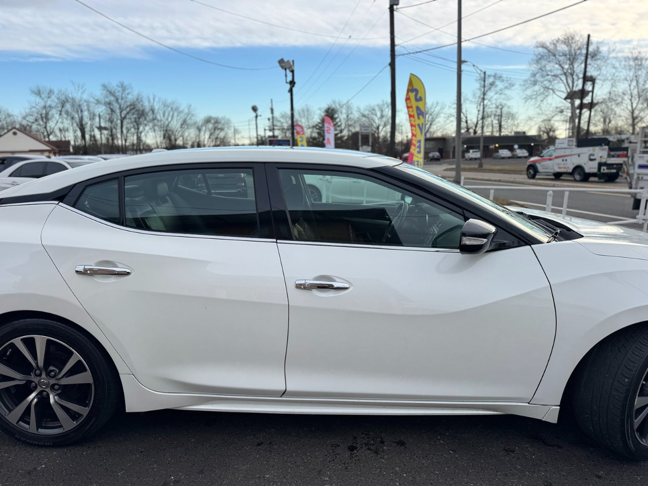 Nissan Maxima SV 3.5L *Ltd Avail* 2017