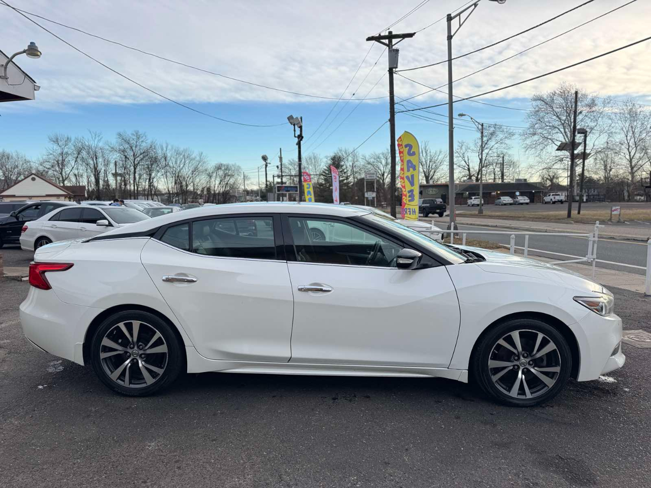 Nissan Maxima SV 3.5L *Ltd Avail* 2017