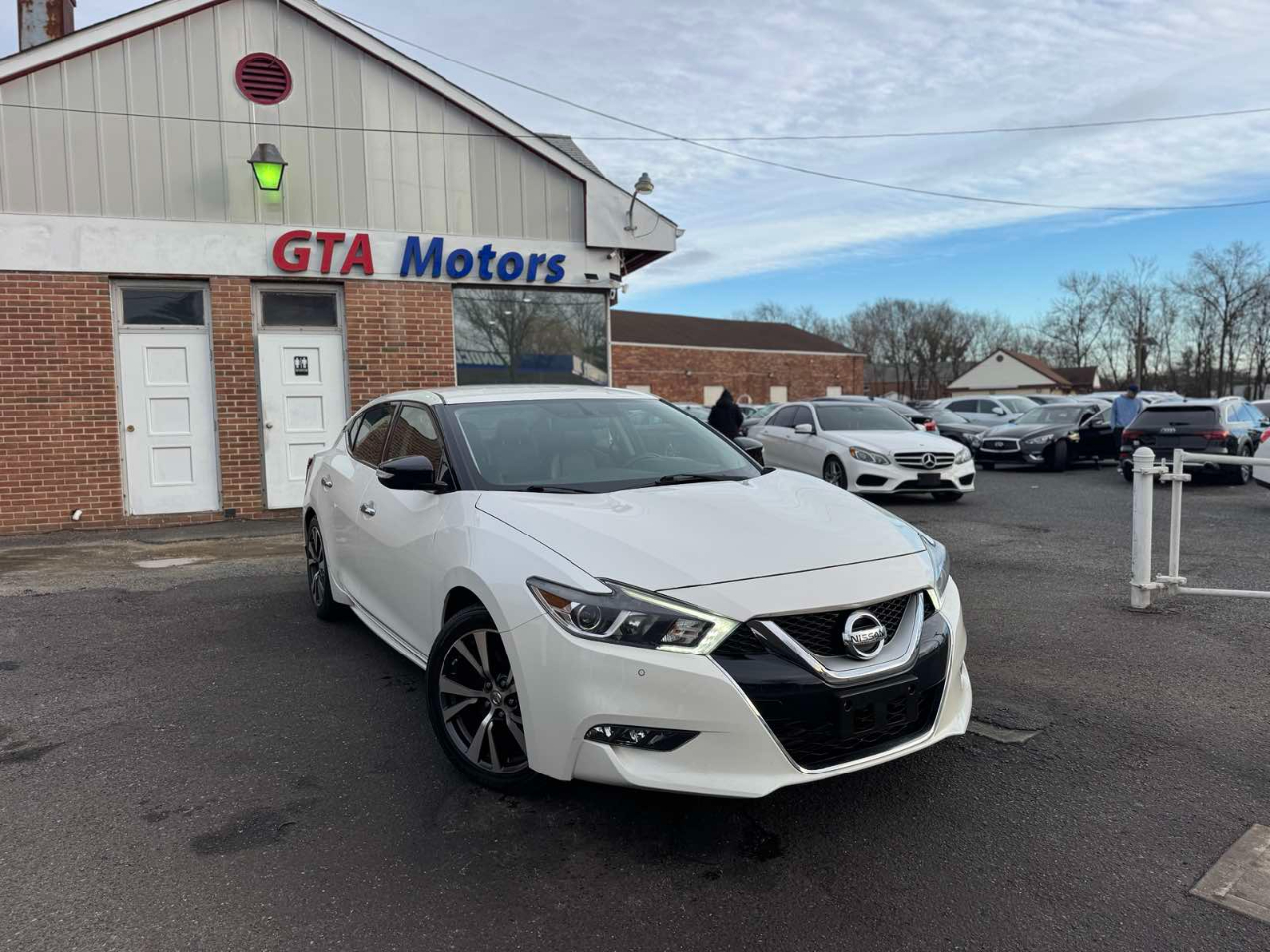 Nissan Maxima SV 3.5L *Ltd Avail* 2017