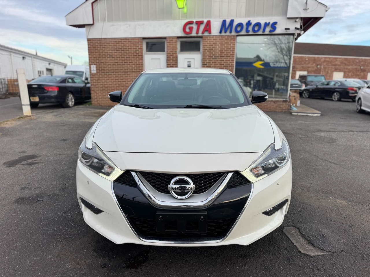 Nissan Maxima SV 3.5L *Ltd Avail* 2017