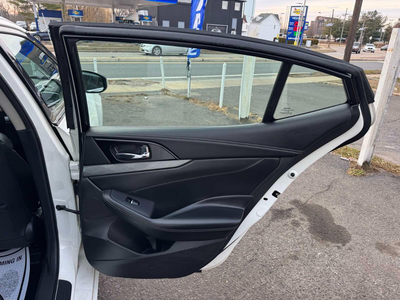 Nissan Maxima SV 3.5L *Ltd Avail* 2017