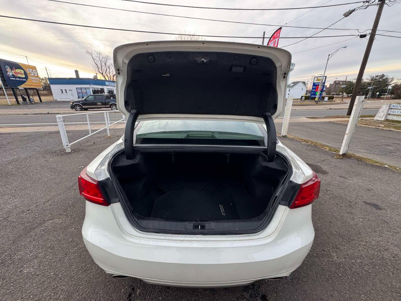 Nissan Maxima SV 3.5L *Ltd Avail* 2017