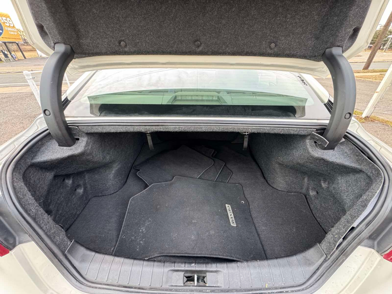 Nissan Maxima SV 3.5L *Ltd Avail* 2017