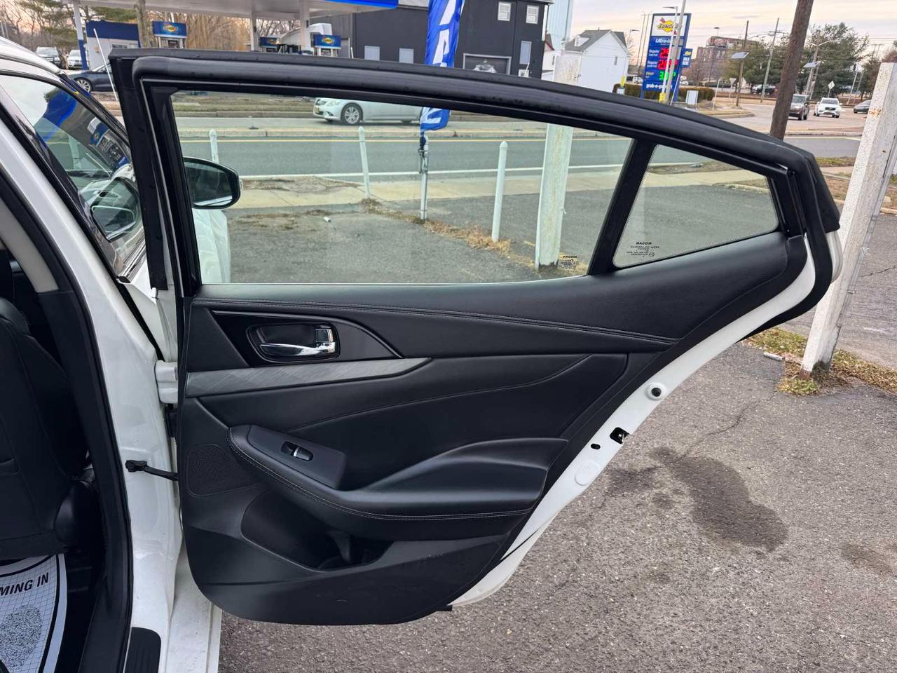 Nissan Maxima SV 3.5L *Ltd Avail* 2017