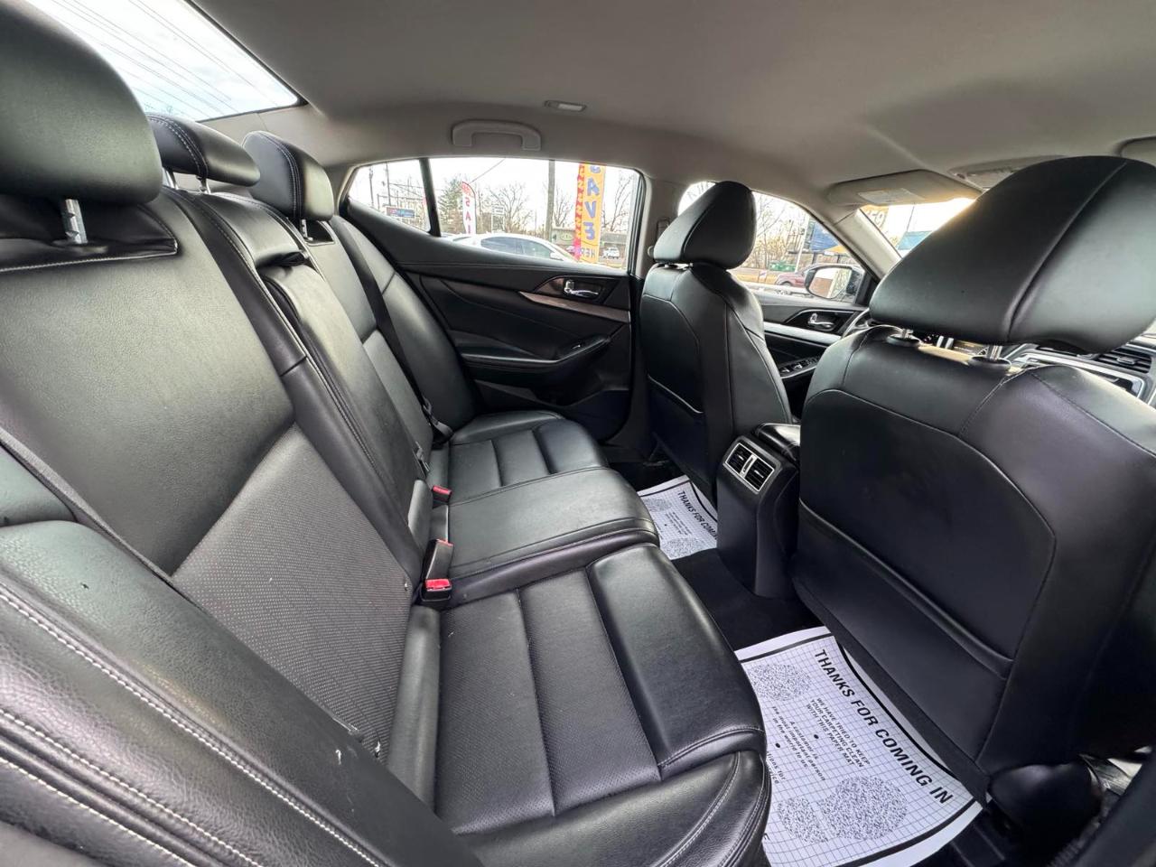Nissan Maxima SV 3.5L *Ltd Avail* 2017
