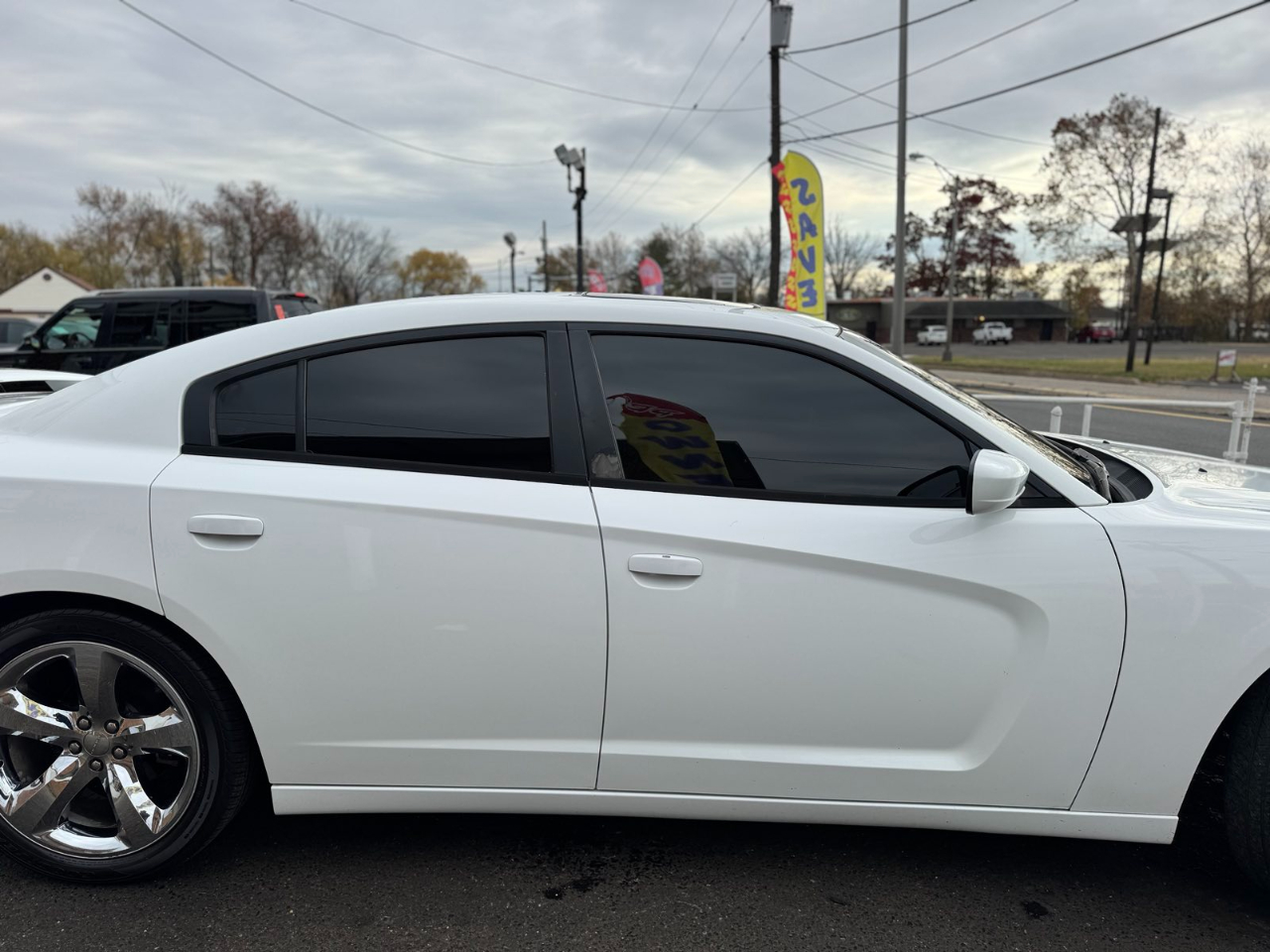 Dodge Charger 4dr Sdn SXT RWD 2013