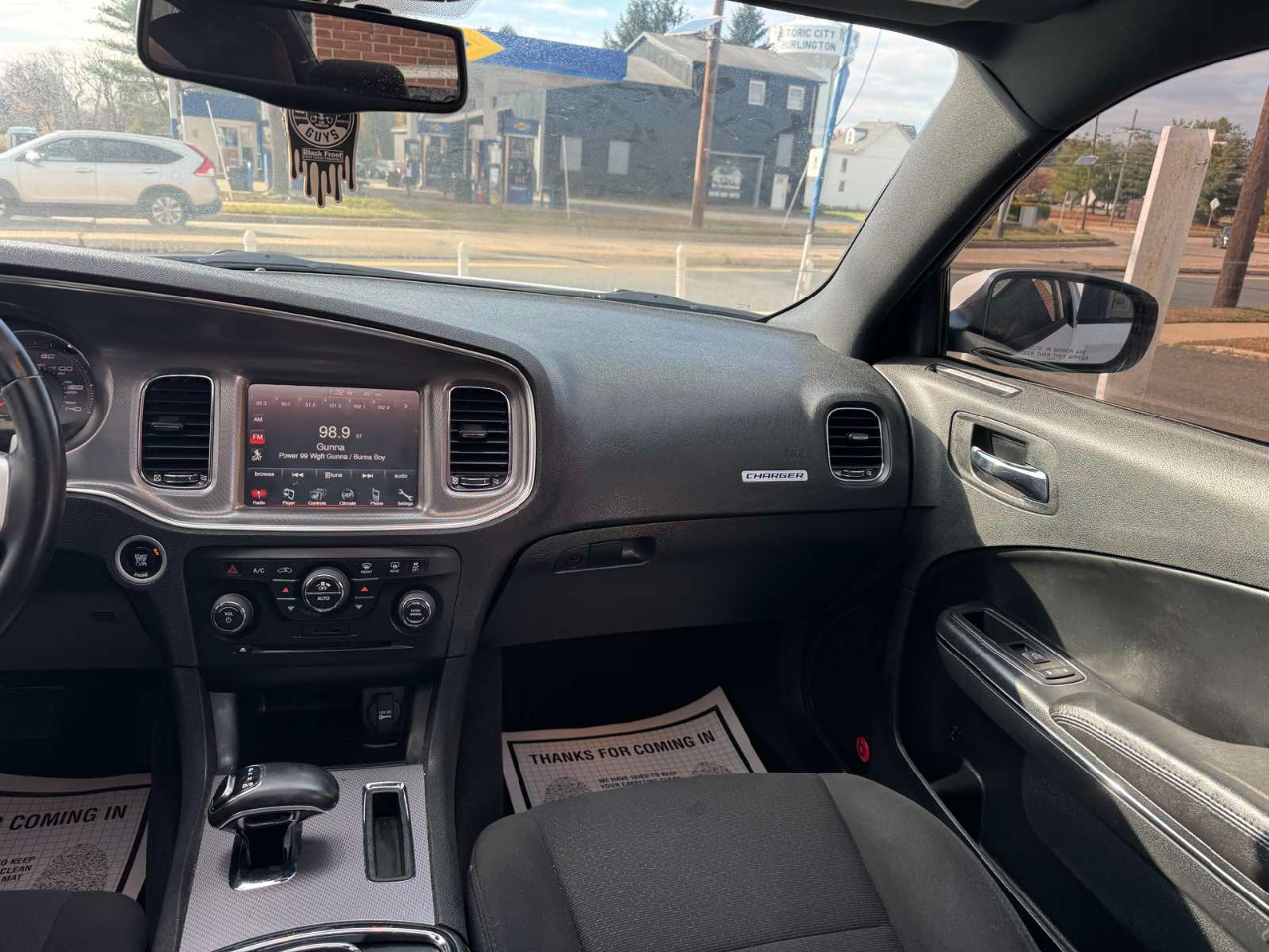 Dodge Charger 4dr Sdn SXT RWD 2013