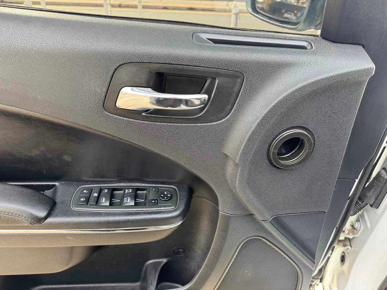 Dodge Charger 4dr Sdn SXT RWD 2013