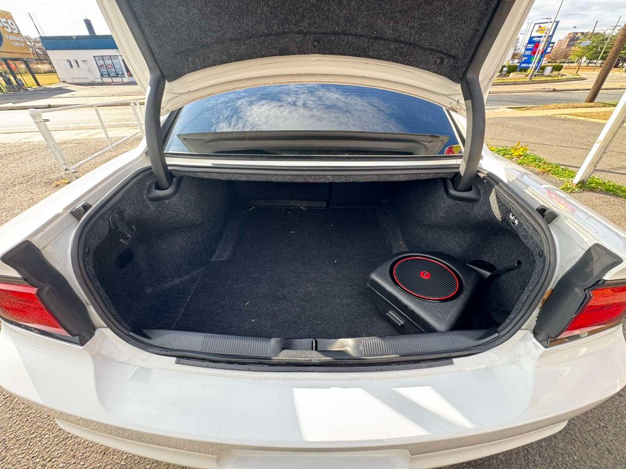 Dodge Charger 4dr Sdn SXT RWD 2013