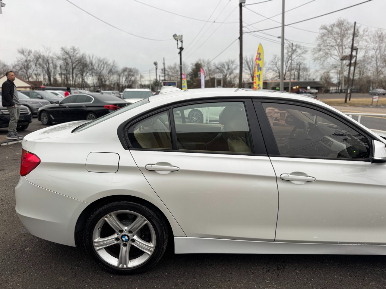 BMW 3 Series 4dr Sdn 328i xDrive AWD 2013