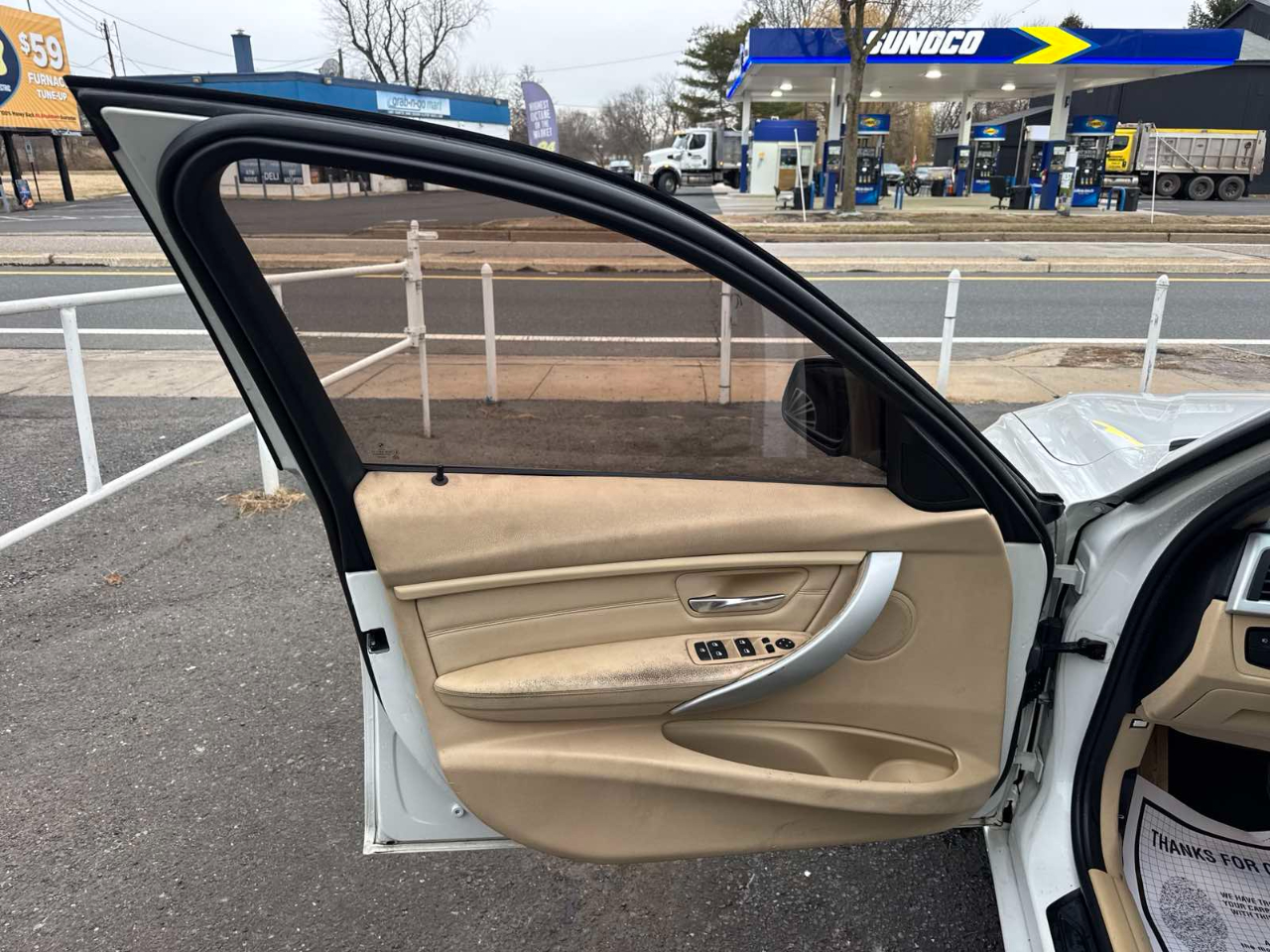 BMW 3 Series 4dr Sdn 328i xDrive AWD 2013