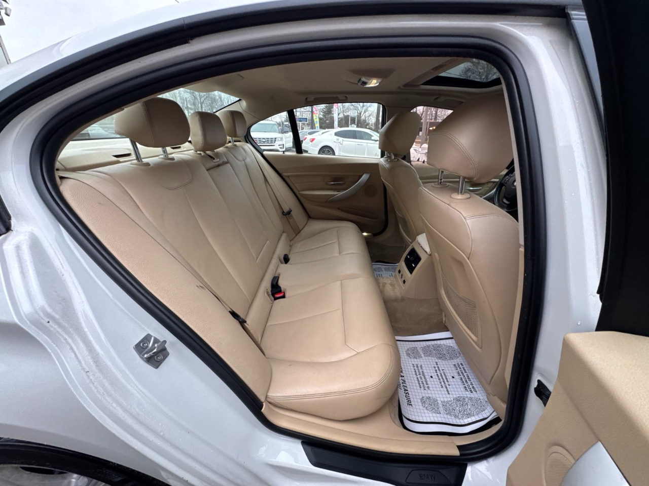 BMW 3 Series 4dr Sdn 328i xDrive AWD 2013