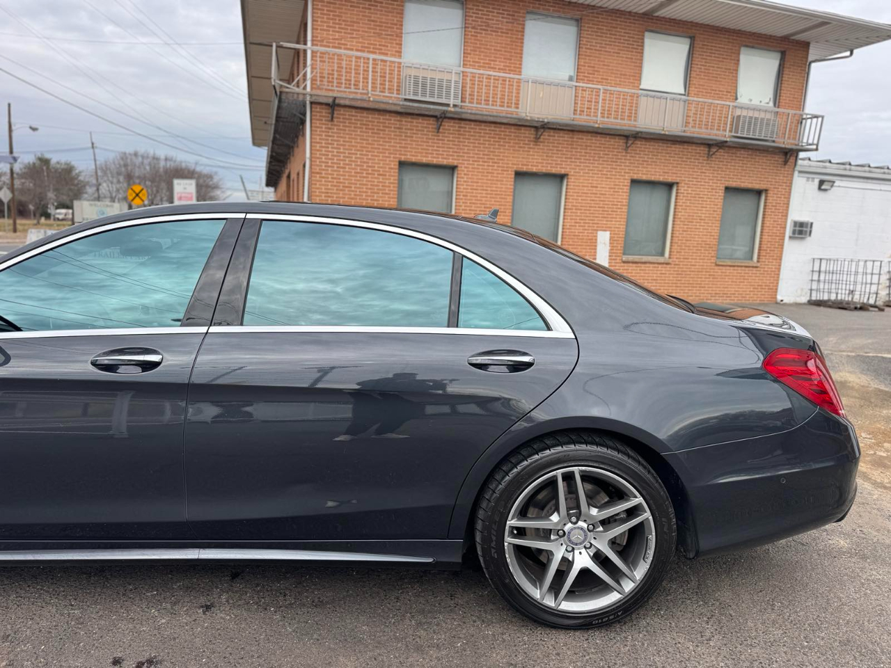 Mercedes-Benz S-Class 4dr Sdn S 550 4MATIC 2016