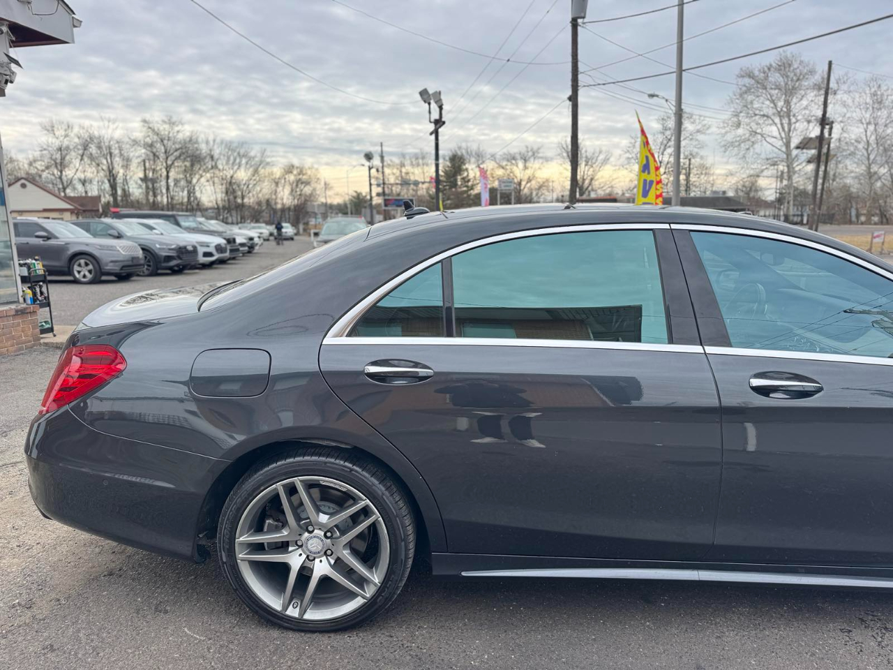 Mercedes-Benz S-Class 4dr Sdn S 550 4MATIC 2016