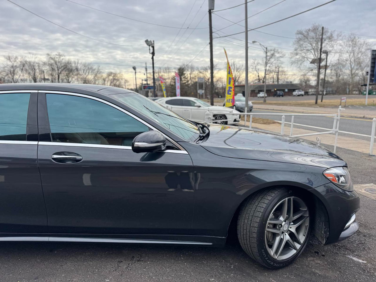 Mercedes-Benz S-Class 4dr Sdn S 550 4MATIC 2016