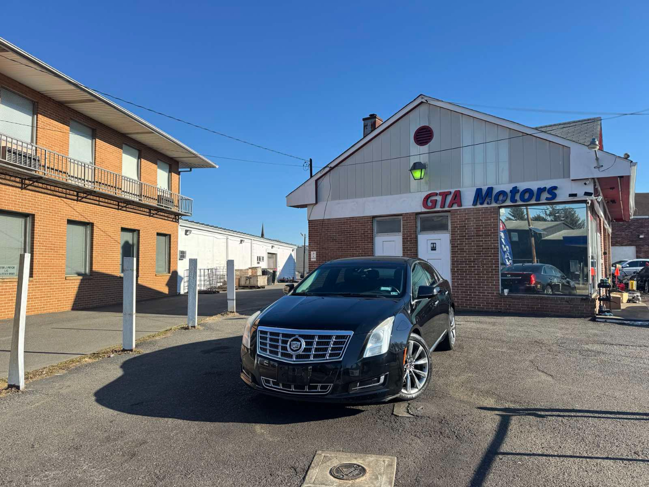 Cadillac XTS 4dr Sdn FWD 2015