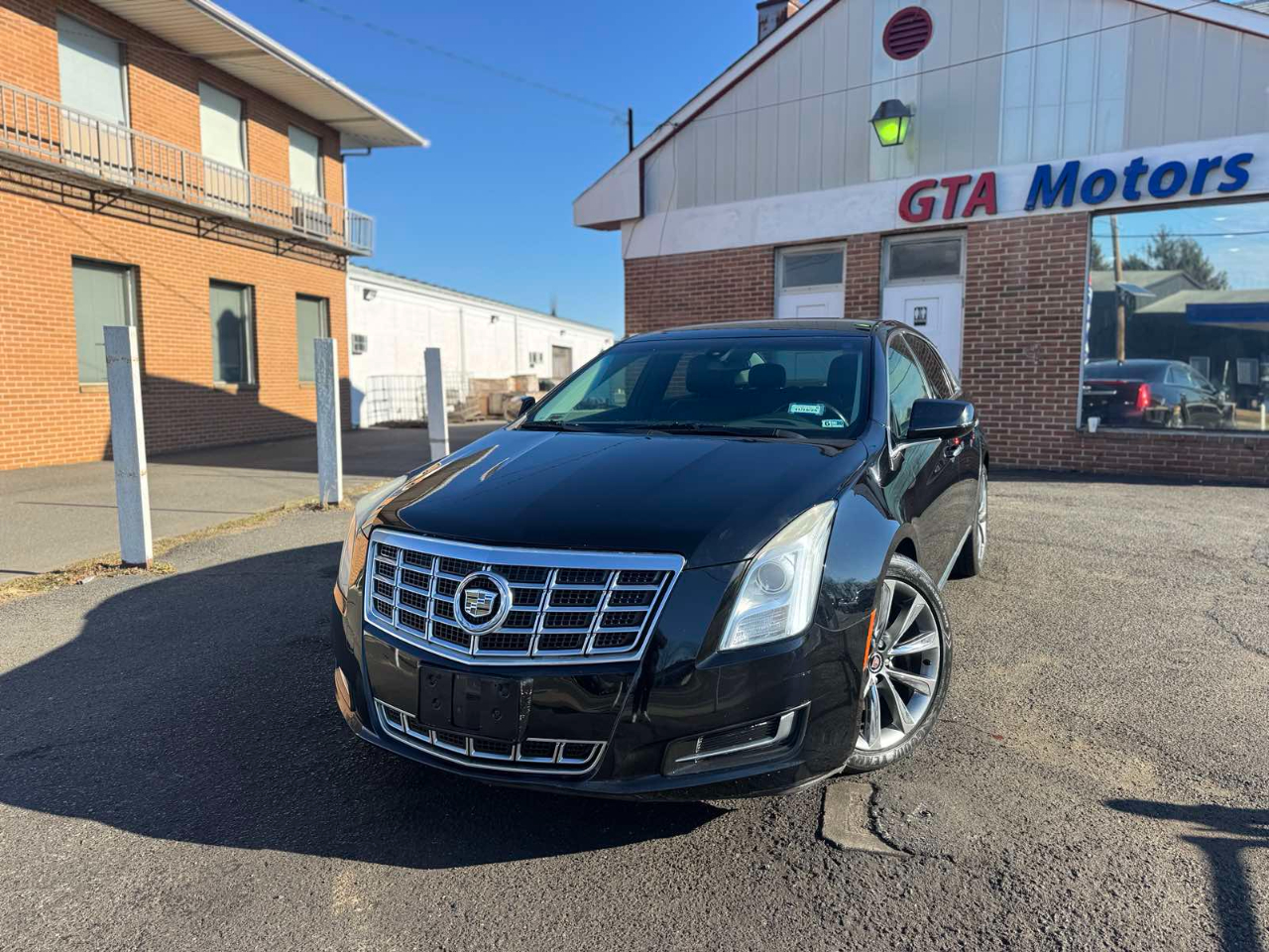 Cadillac XTS 4dr Sdn FWD 2015