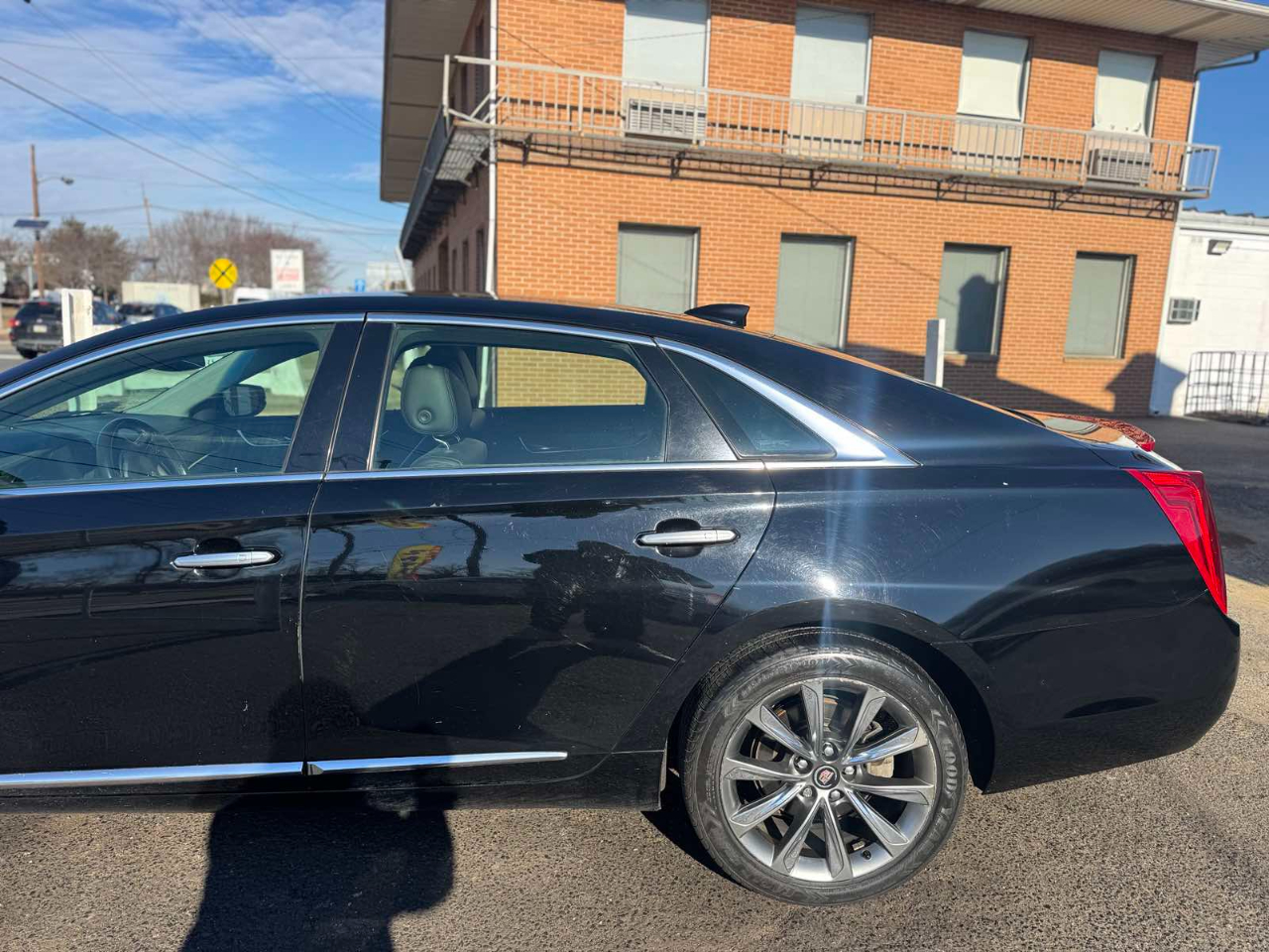 Cadillac XTS 4dr Sdn FWD 2015