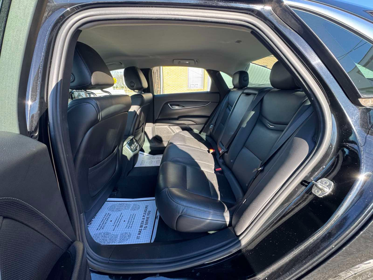 Cadillac XTS 4dr Sdn FWD 2015