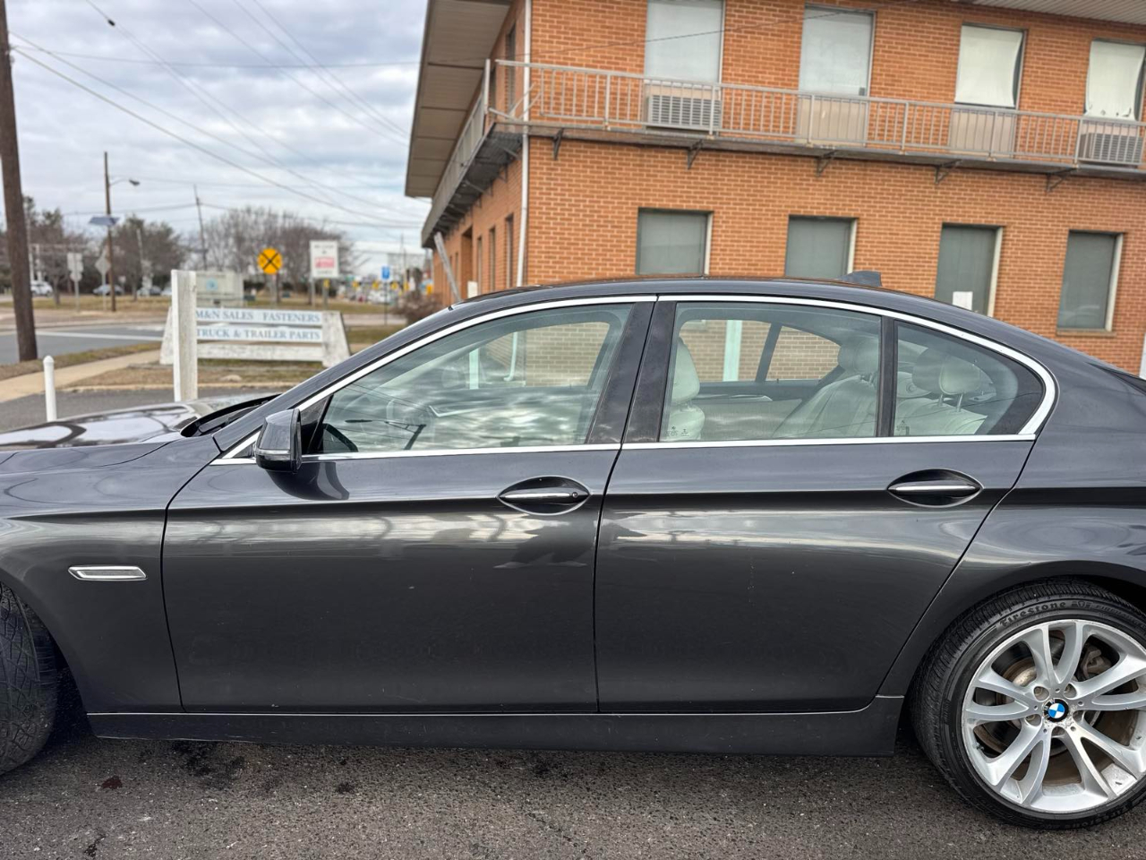 BMW 5 Series 4dr Sdn 535i xDrive AWD 2015