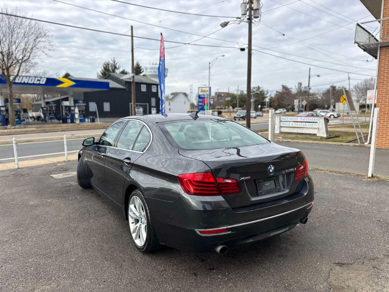 BMW 5 Series 4dr Sdn 535i xDrive AWD 2015