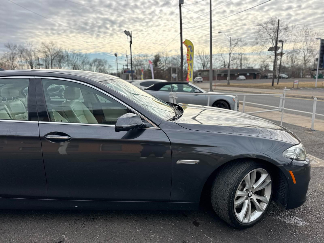 BMW 5 Series 4dr Sdn 535i xDrive AWD 2015