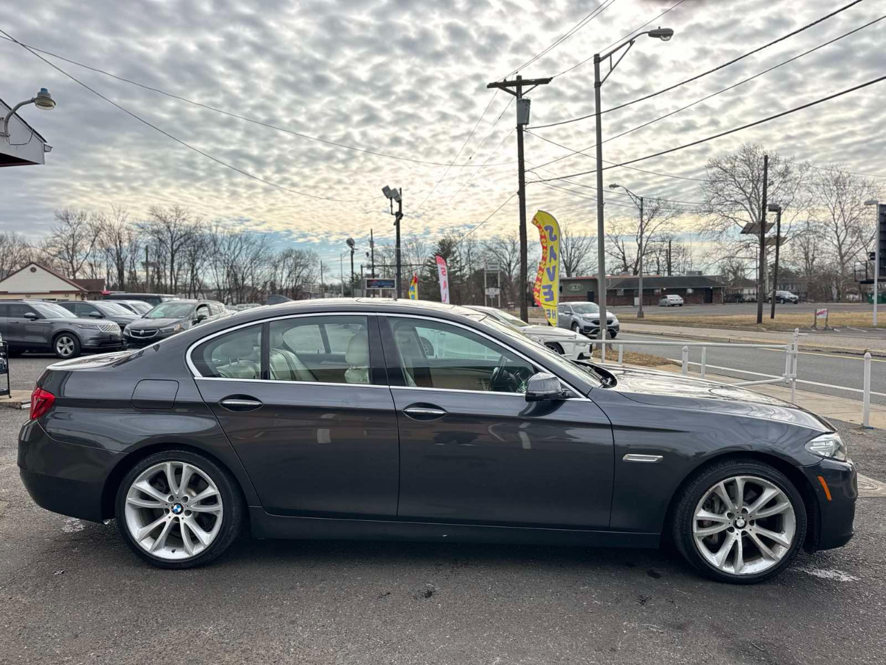 BMW 5 Series 4dr Sdn 535i xDrive AWD 2015