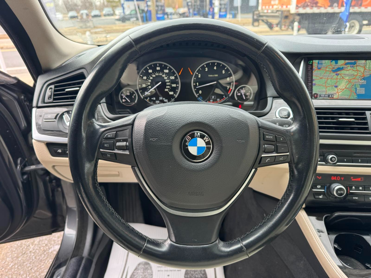 BMW 5 Series 4dr Sdn 535i xDrive AWD 2015