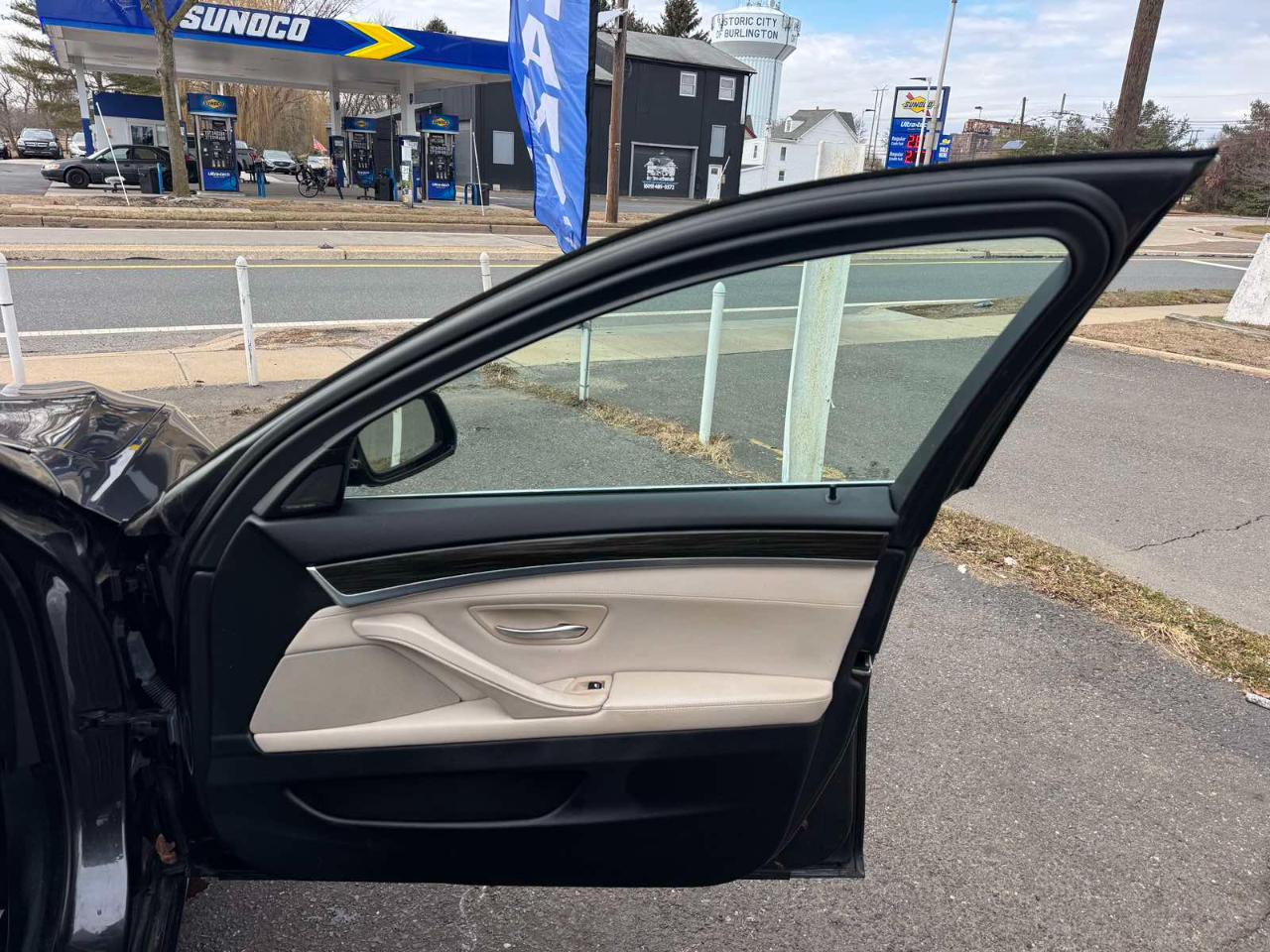 BMW 5 Series 4dr Sdn 535i xDrive AWD 2015