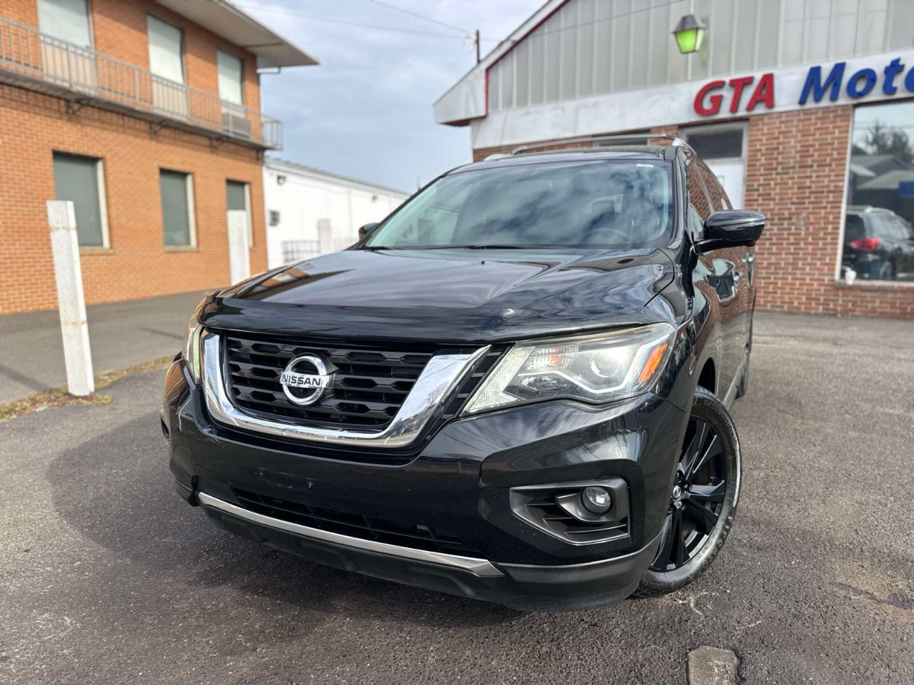 Nissan Pathfinder 4x4 Platinum 2017