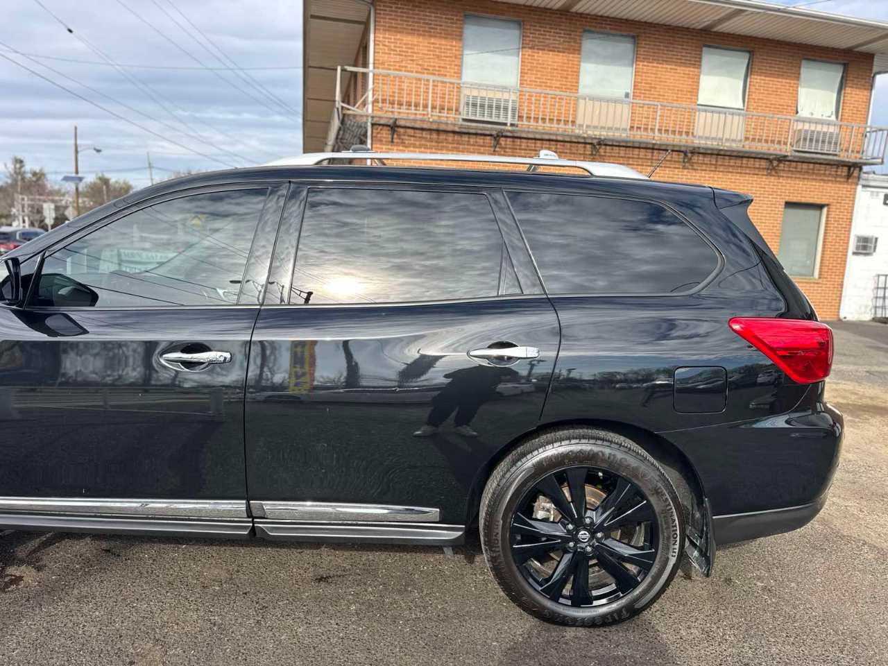 Nissan Pathfinder 4x4 Platinum 2017