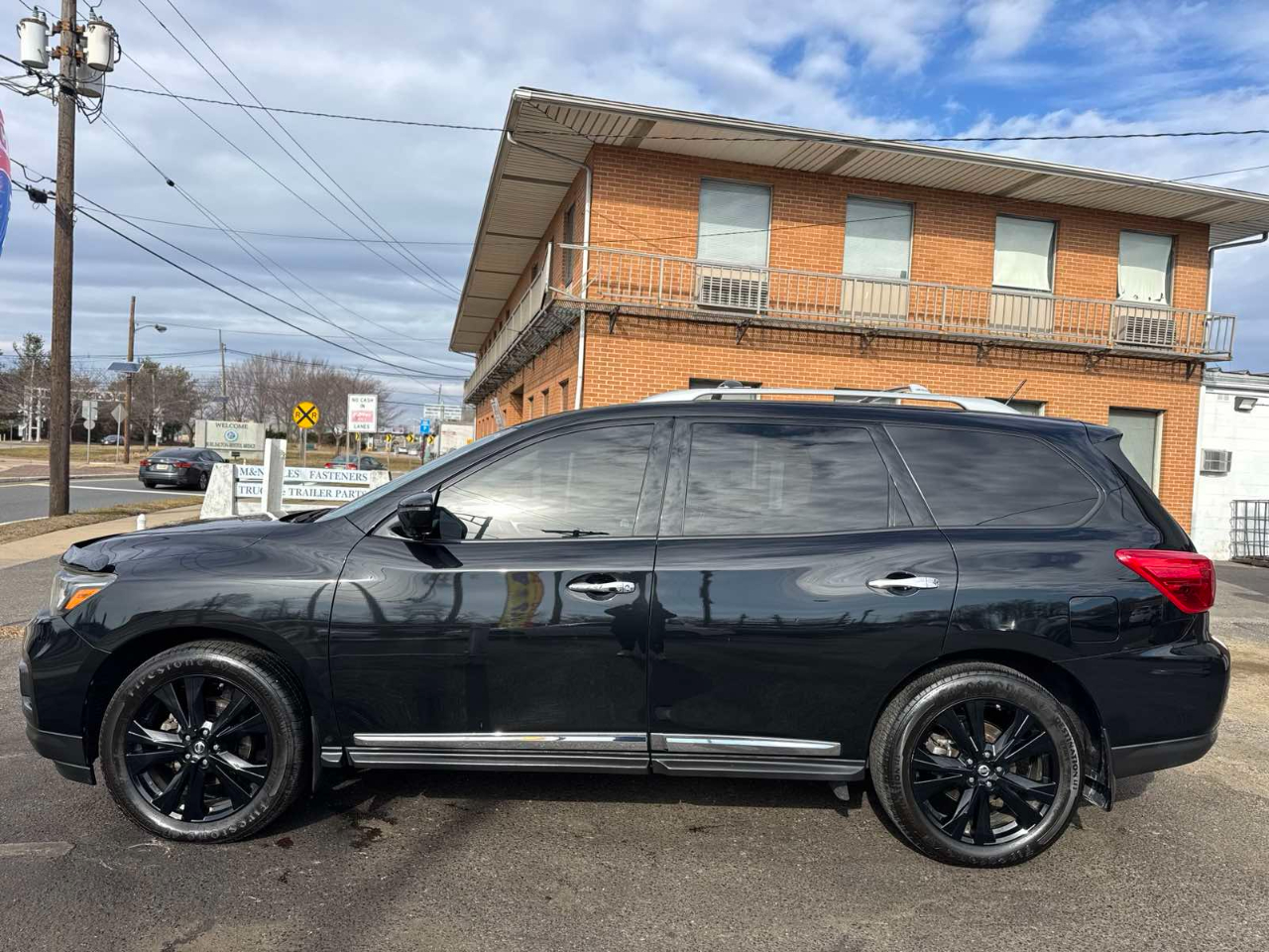 Nissan Pathfinder 4x4 Platinum 2017