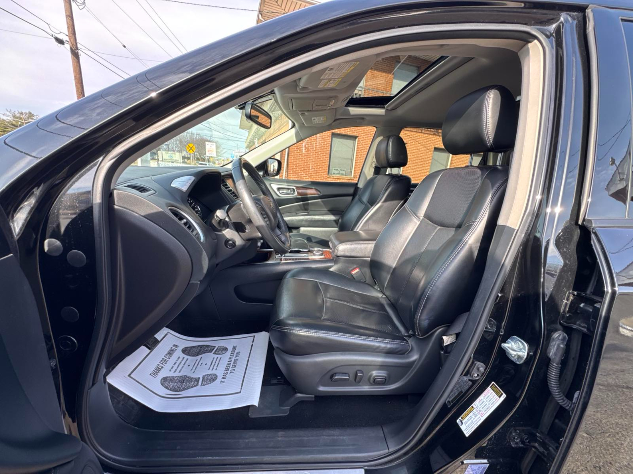 Nissan Pathfinder 4x4 Platinum 2017