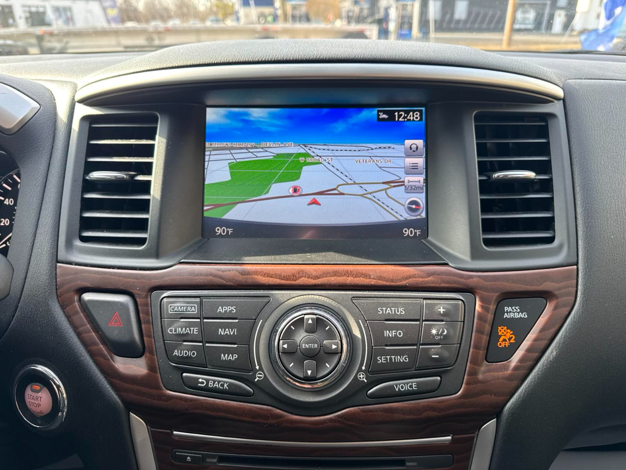 Nissan Pathfinder 4x4 Platinum 2017