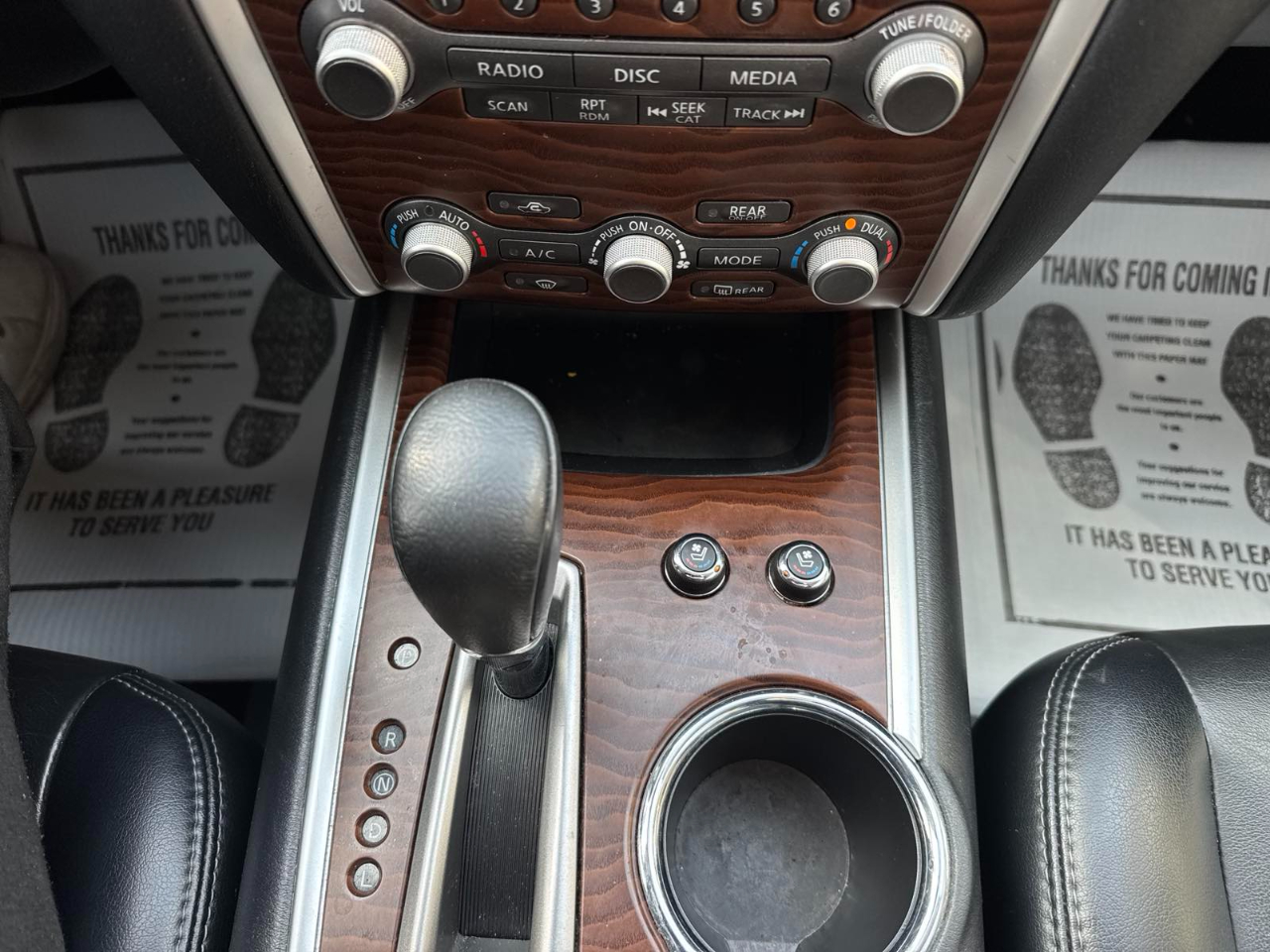 Nissan Pathfinder 4x4 Platinum 2017