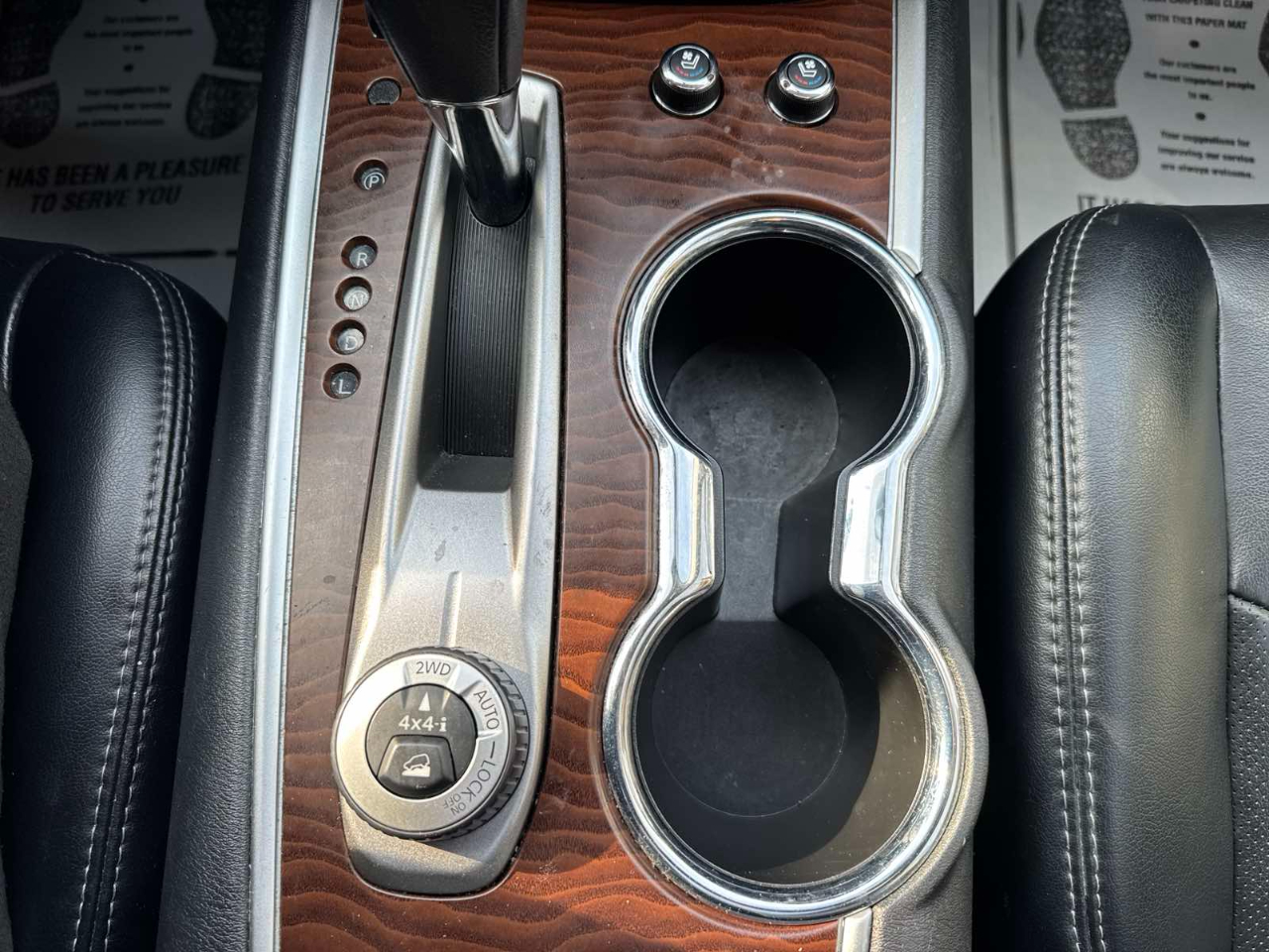 Nissan Pathfinder 4x4 Platinum 2017